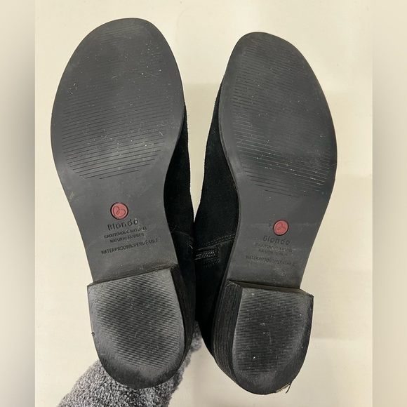 Blondo Black Suede Waterproof Booties Size 8 - Picture 7 of 9